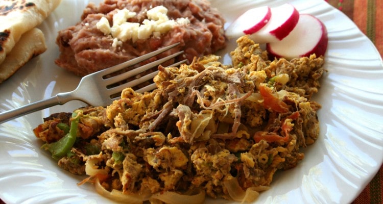 Machaca con huevo
